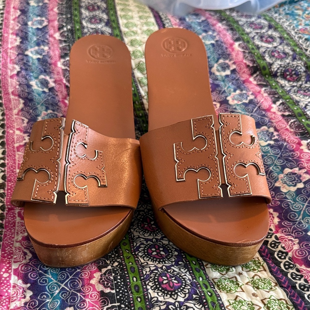 Tory Burch Brown Leather Slide Sandals - Picture 6 of 7